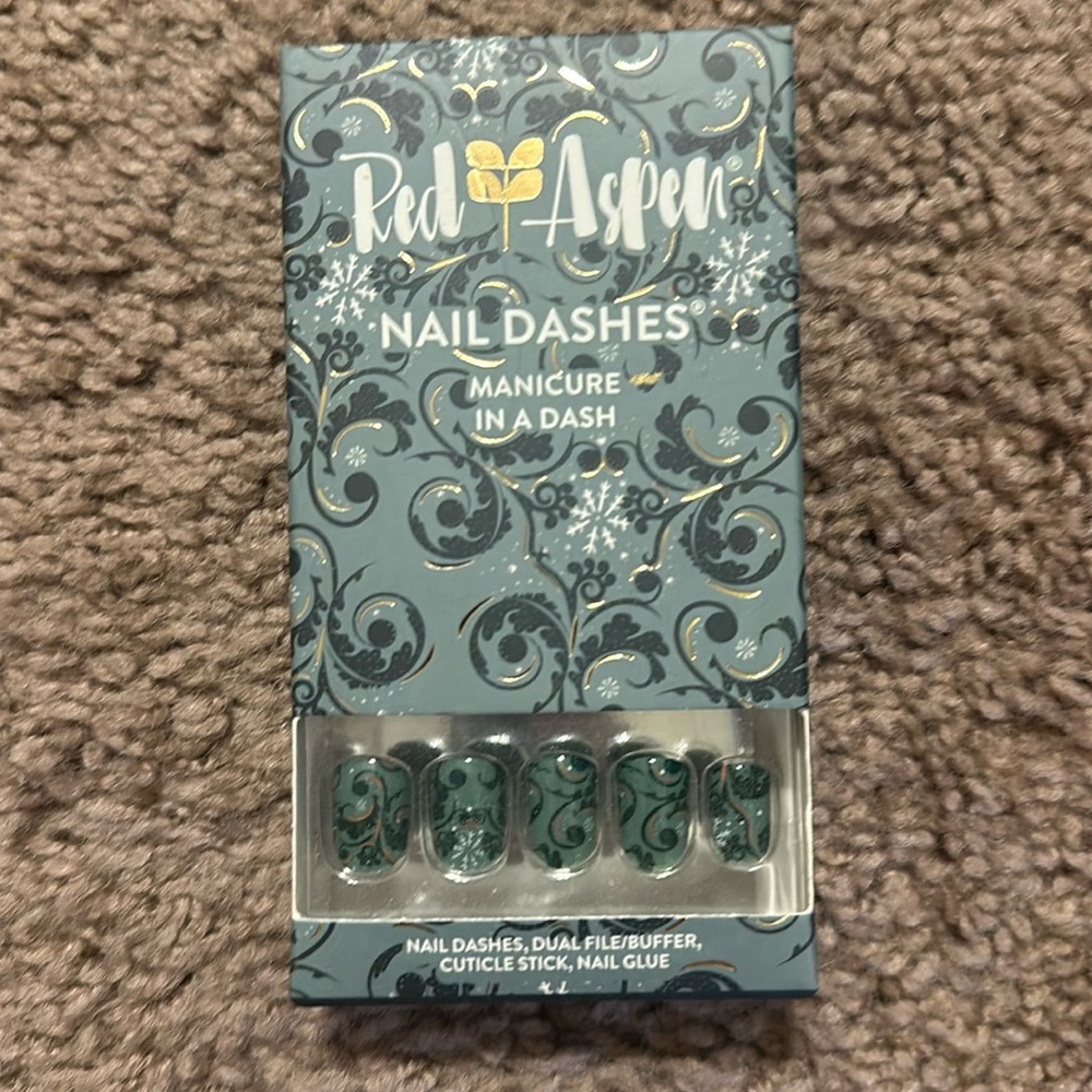 Red aspen nail dash